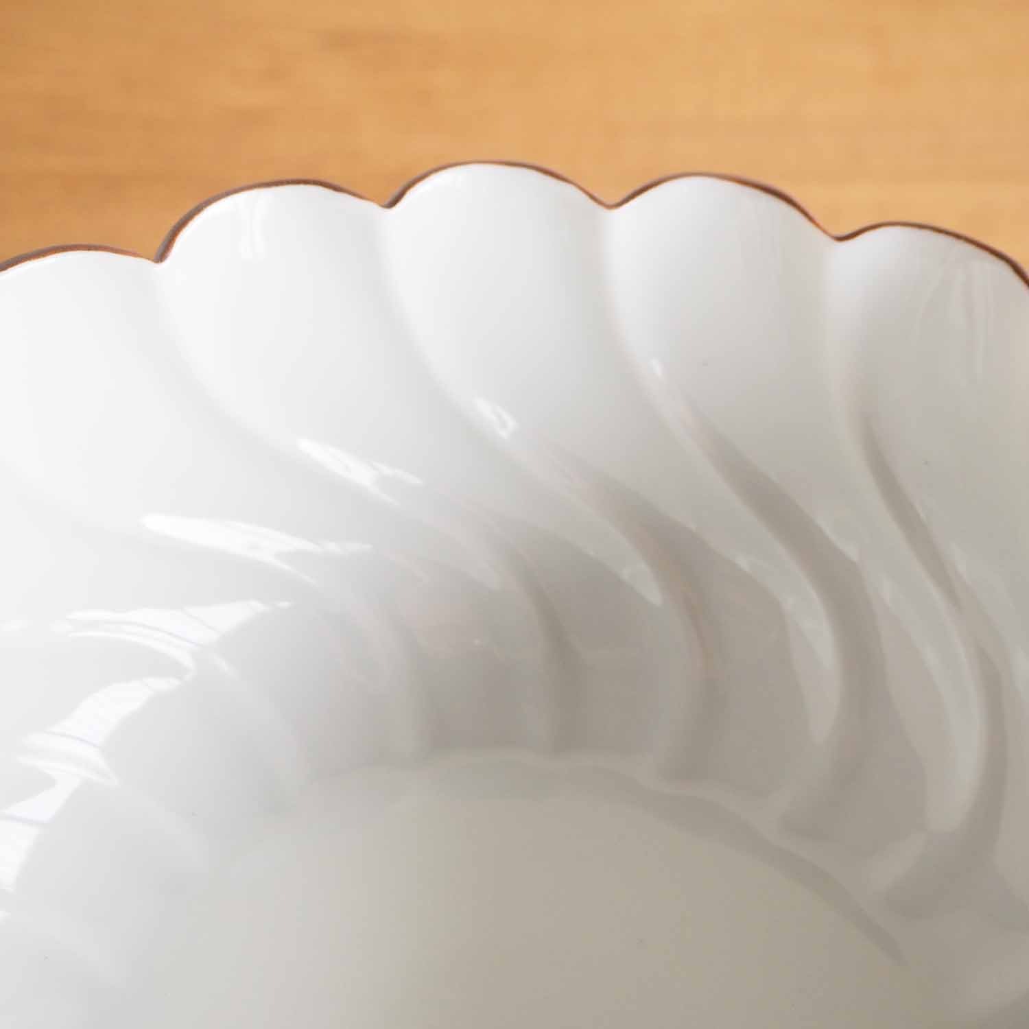 NOVEM ノウェム 型打ち ねじり鉢 九谷焼 (器・皿・小鉢)