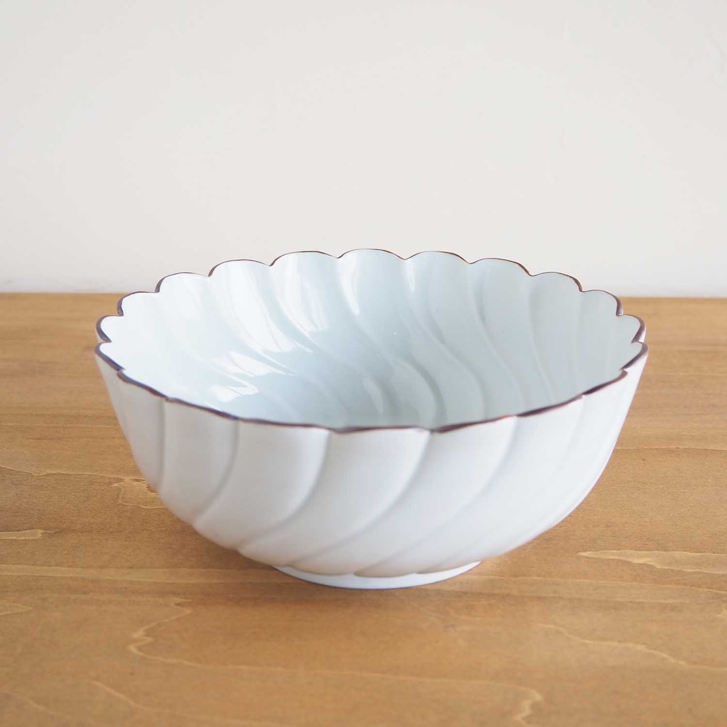 NOVEM ノウェム 型打ち ねじり鉢 九谷焼 (器・皿・小鉢)