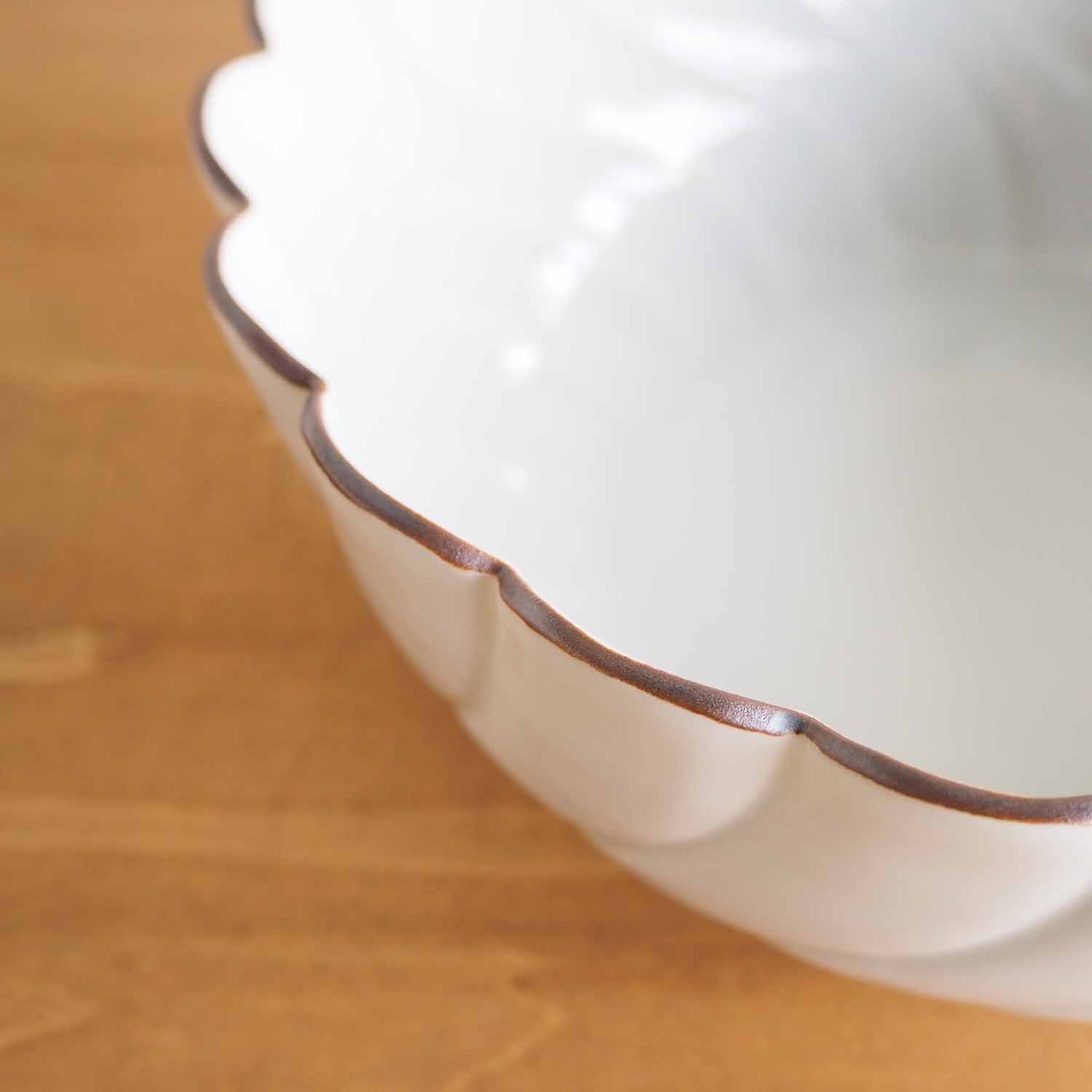 NOVEM ノウェム 型打ち ねじり鉢 九谷焼 (器・皿・小鉢)