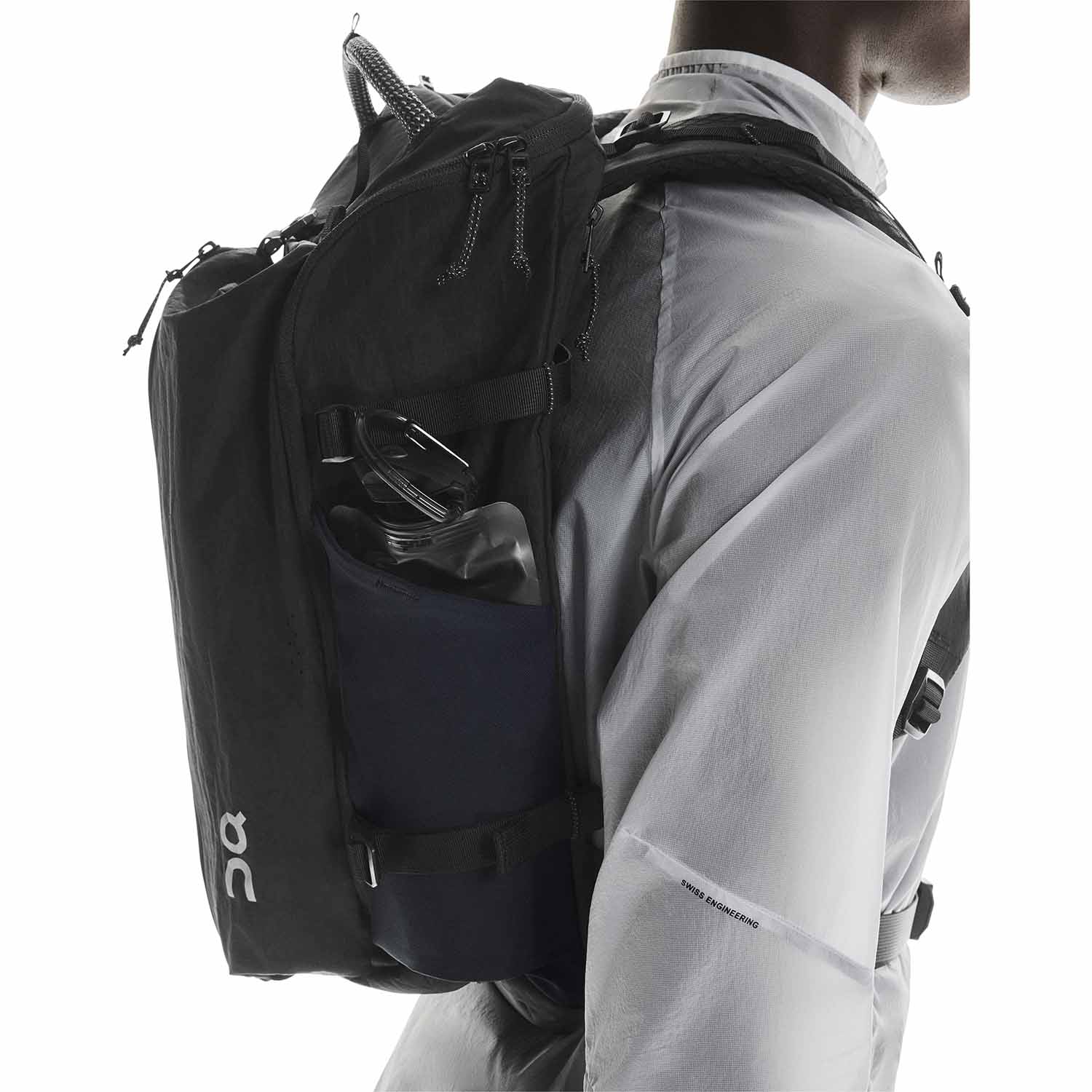 On オン Speed Pack 30L スピードパック 30L Black｜Magnet