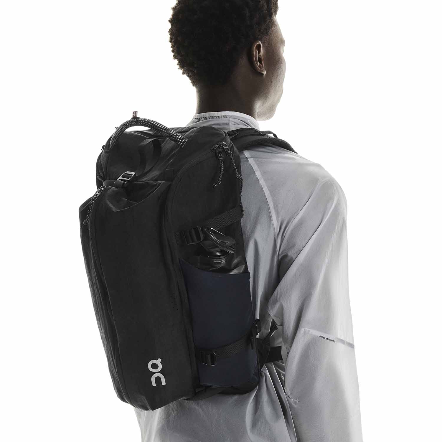 On オン Speed Pack 30L スピードパック 30L Black｜Magnet