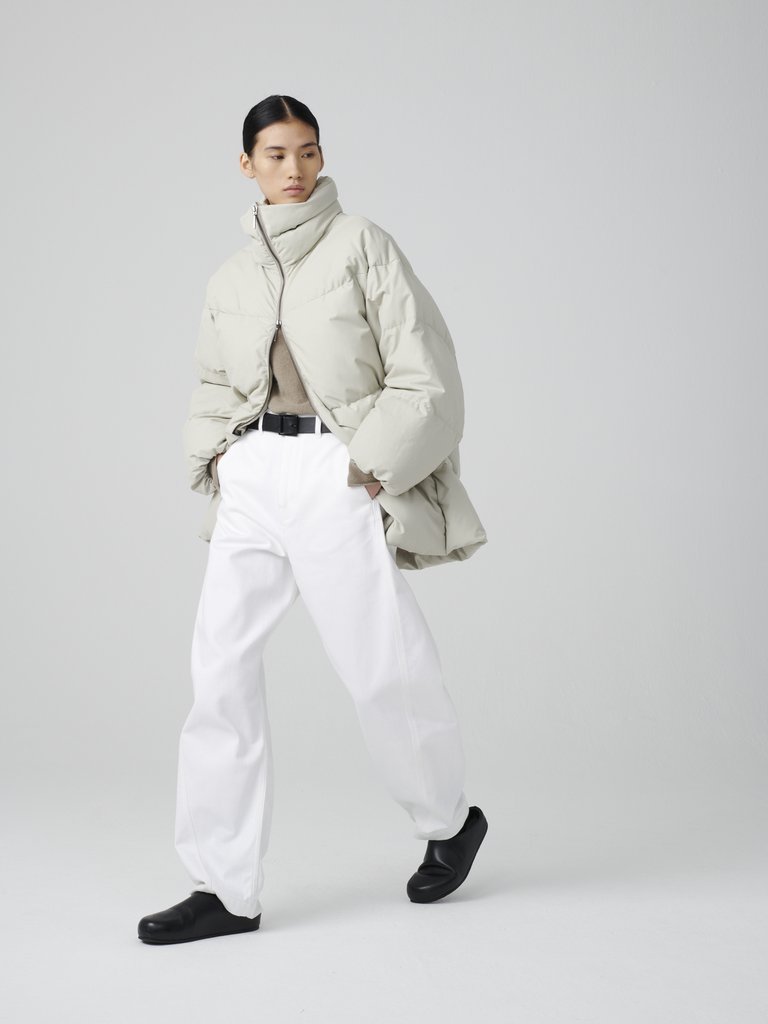 STUDIO NICHOLSON スタジオニコルソン WOMENS ウィメンズ BASEL ECODOWN TECH COTTON SHORT PADDED JACKET エコダウンパデッドジャケット STONE ストーン