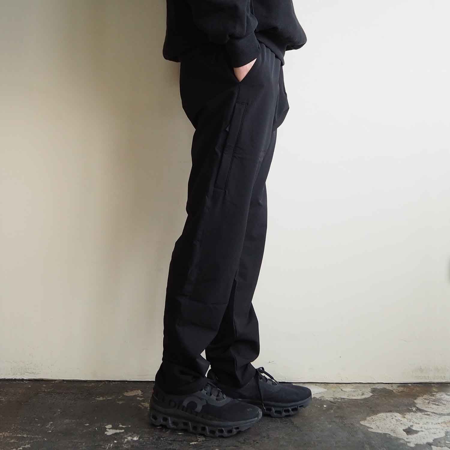 POUTNIK by Tilak ポートニック Monk Pants モンクパンツ Black