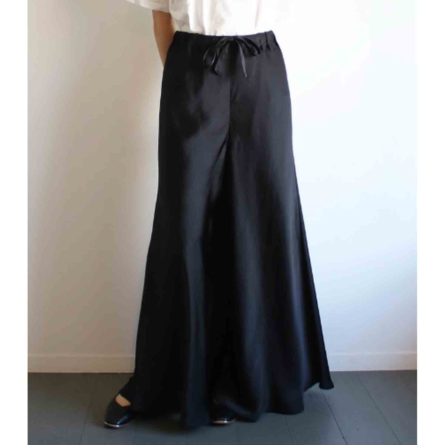 FANTASTICDAYS WOMENS ファンタスティックデイズ ウィメンズ BOWEASY バイアスサテンパンツ ブラック