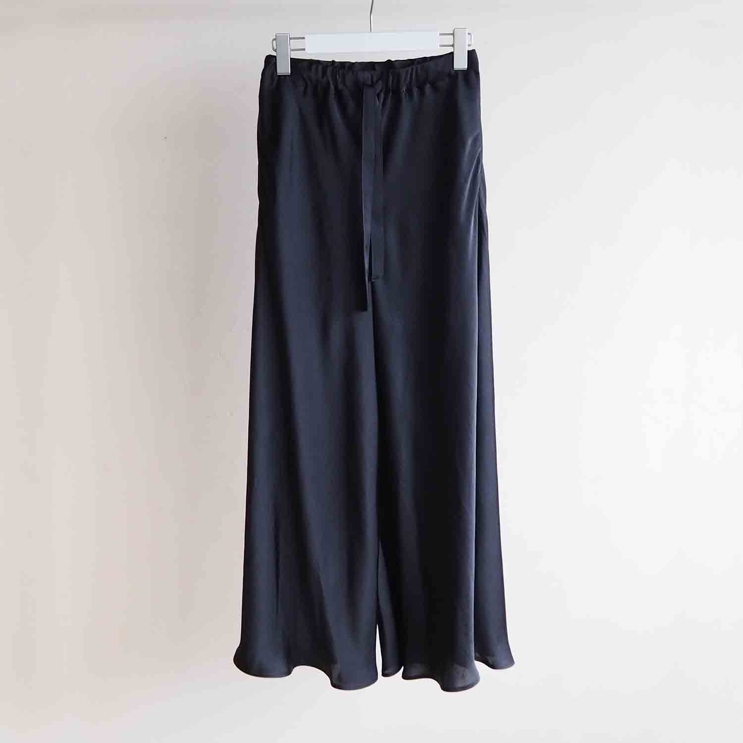 FANTASTICDAYS WOMENS ファンタスティックデイズ ウィメンズ BOWEASY バイアスサテンパンツ ブラック