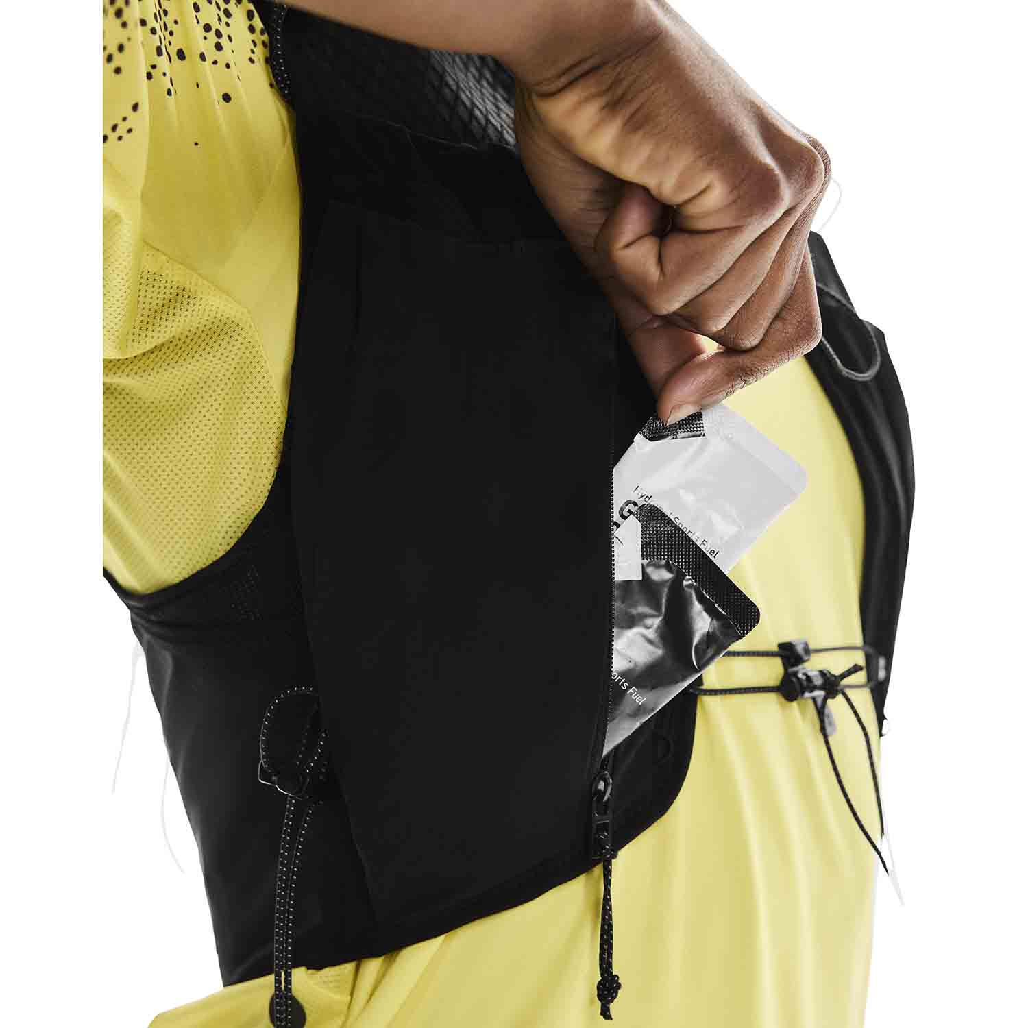 On オン Ultra Vest Pro ランニングベスト Black ブラック