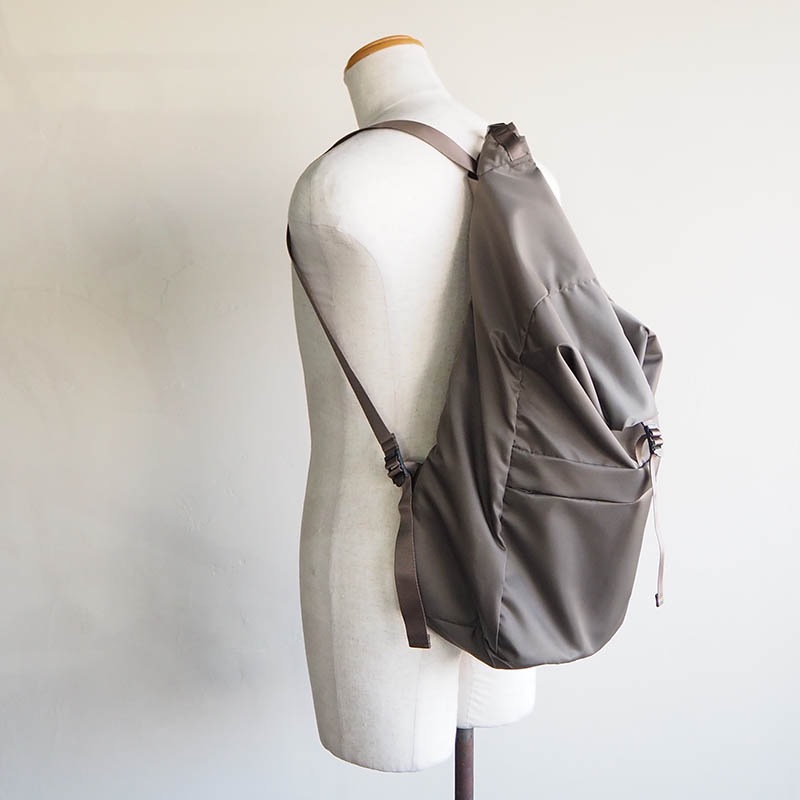 LEAF LINE spring backpack No.2 ナイロンリュック (large) ブラック