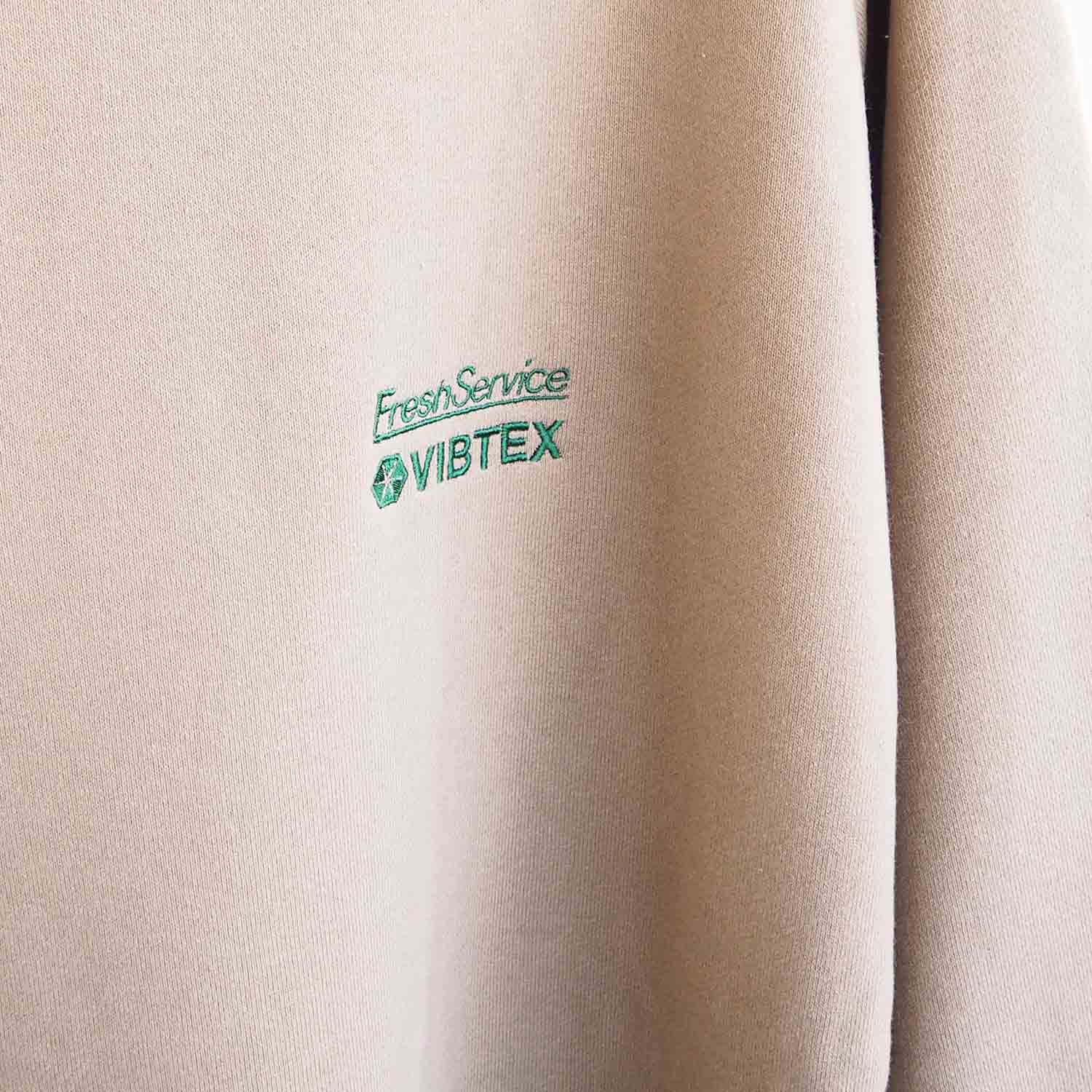 VIBTEX for FreshService ビブテックスフォーフレッシュサービス VIBTEX SWEAT PULL HOODIE ビブテックススウェットプルフーディー ベージュ