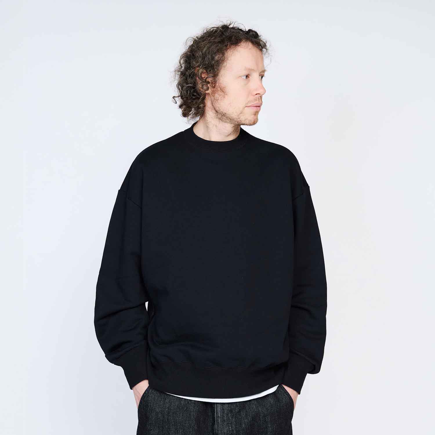 UNTRACE アントレース _210 クルーネックスウェット BLACK
