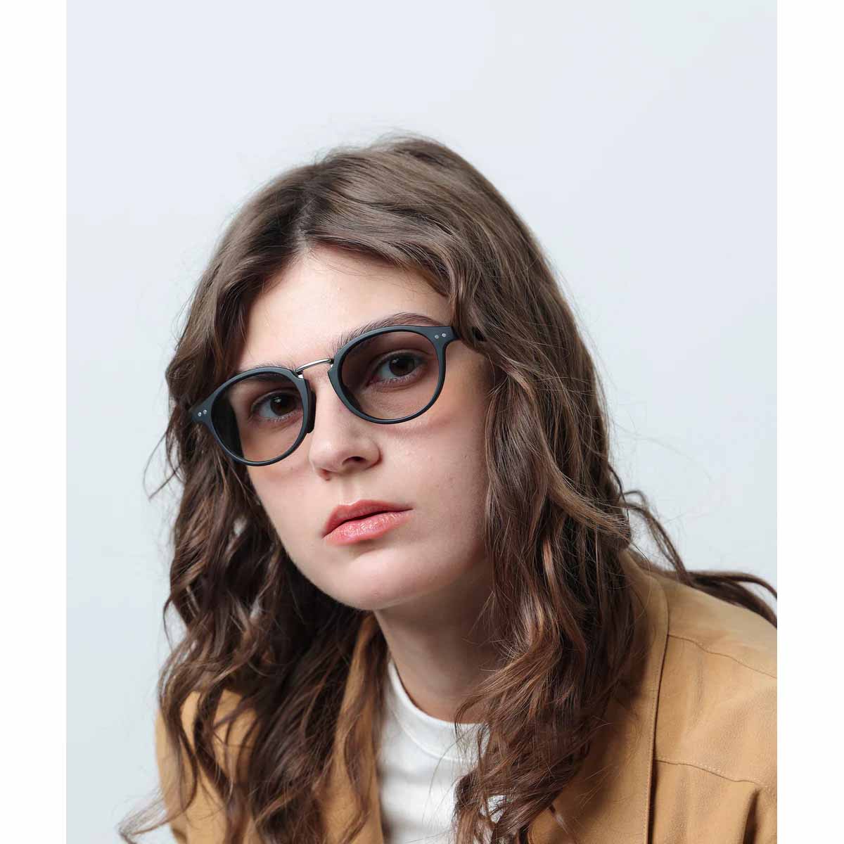 TYMER タイマー サングラス OLIVER オリバー Matte Black / Photochromic Grey 調光レンズ