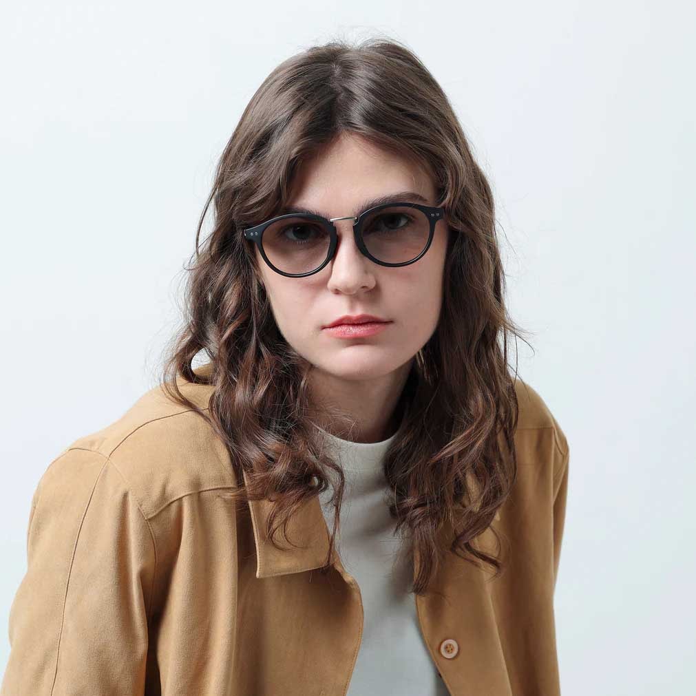 TYMER タイマー サングラス OLIVER オリバー Matte Black / Photochromic Grey Polarized 偏光調光レンズ