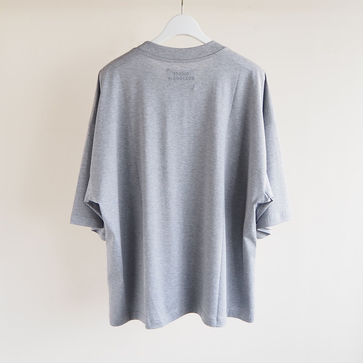 STUDIO NICHOLSON スタジオニコルソン MENS メンズ PIU SHORT SLEEVE T-SHIRT LOGO イージーフィットTシャツ GREY MARL グレー