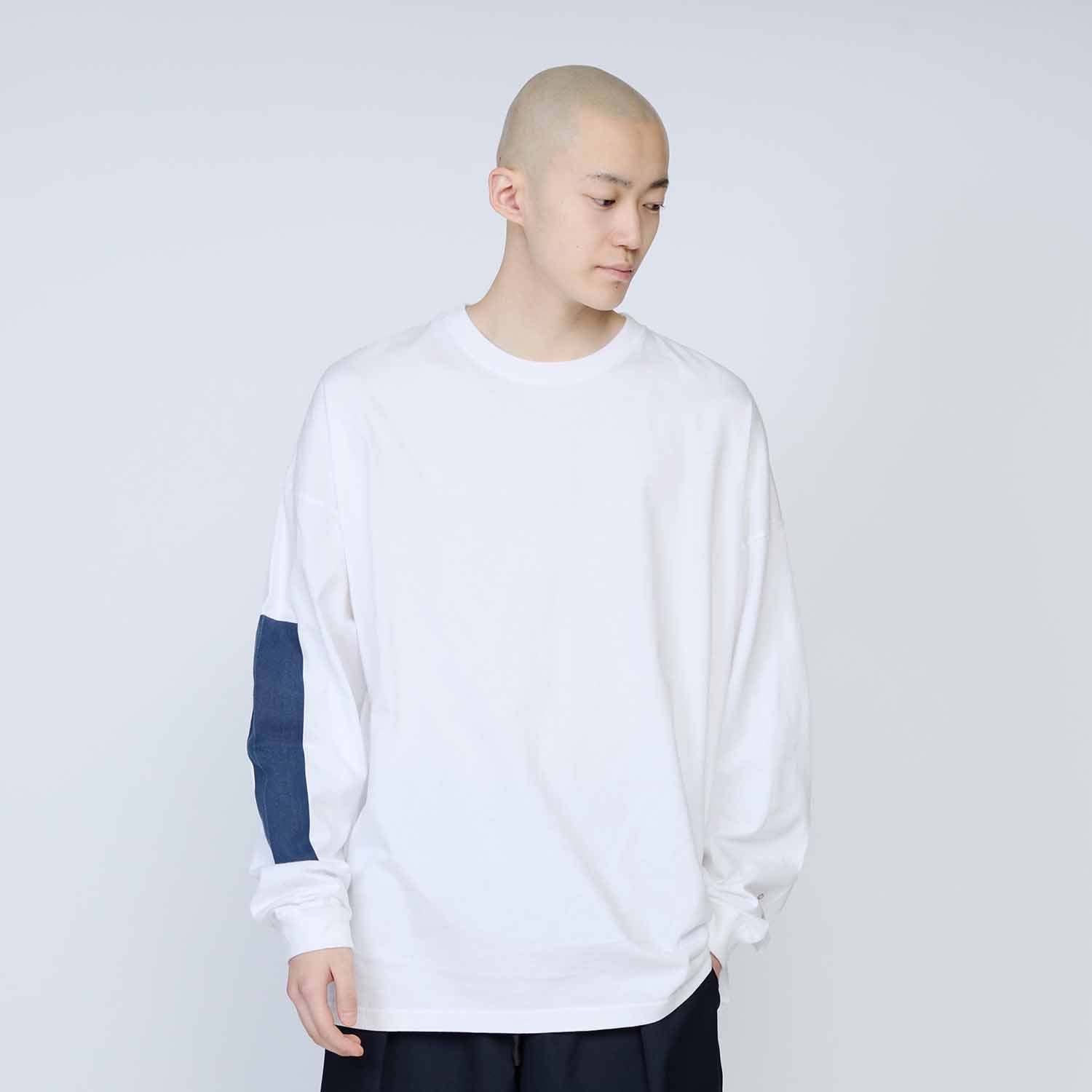 UNTRACE ホワイト長袖カットソー UNTRACE アントレース _214 グラフィックプリントロングスリーブ