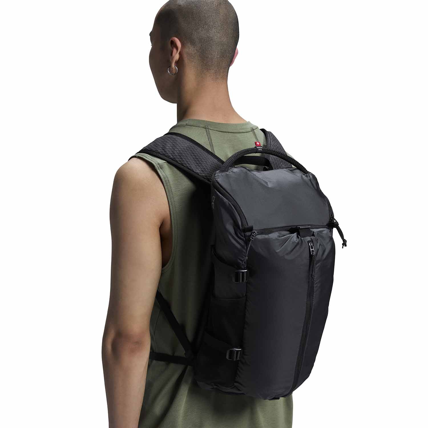 完売品！On Speed Pack 18L Magnet Speed Pack 18L Lite | ブラック | On 日本