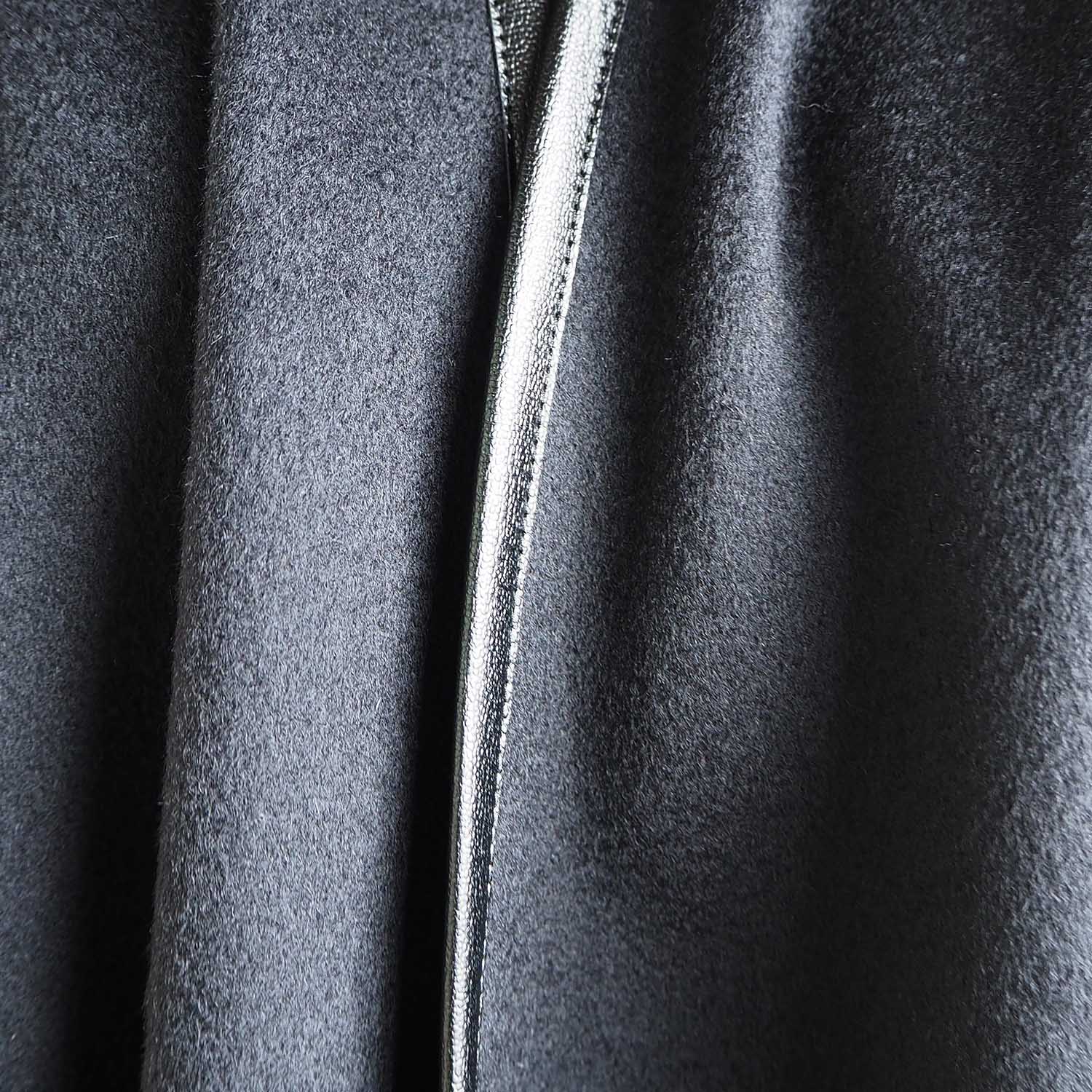 THROW スロー SHAWL CAPE ショール・ケープ AUDREY オードリー ウールフランネル ブラック