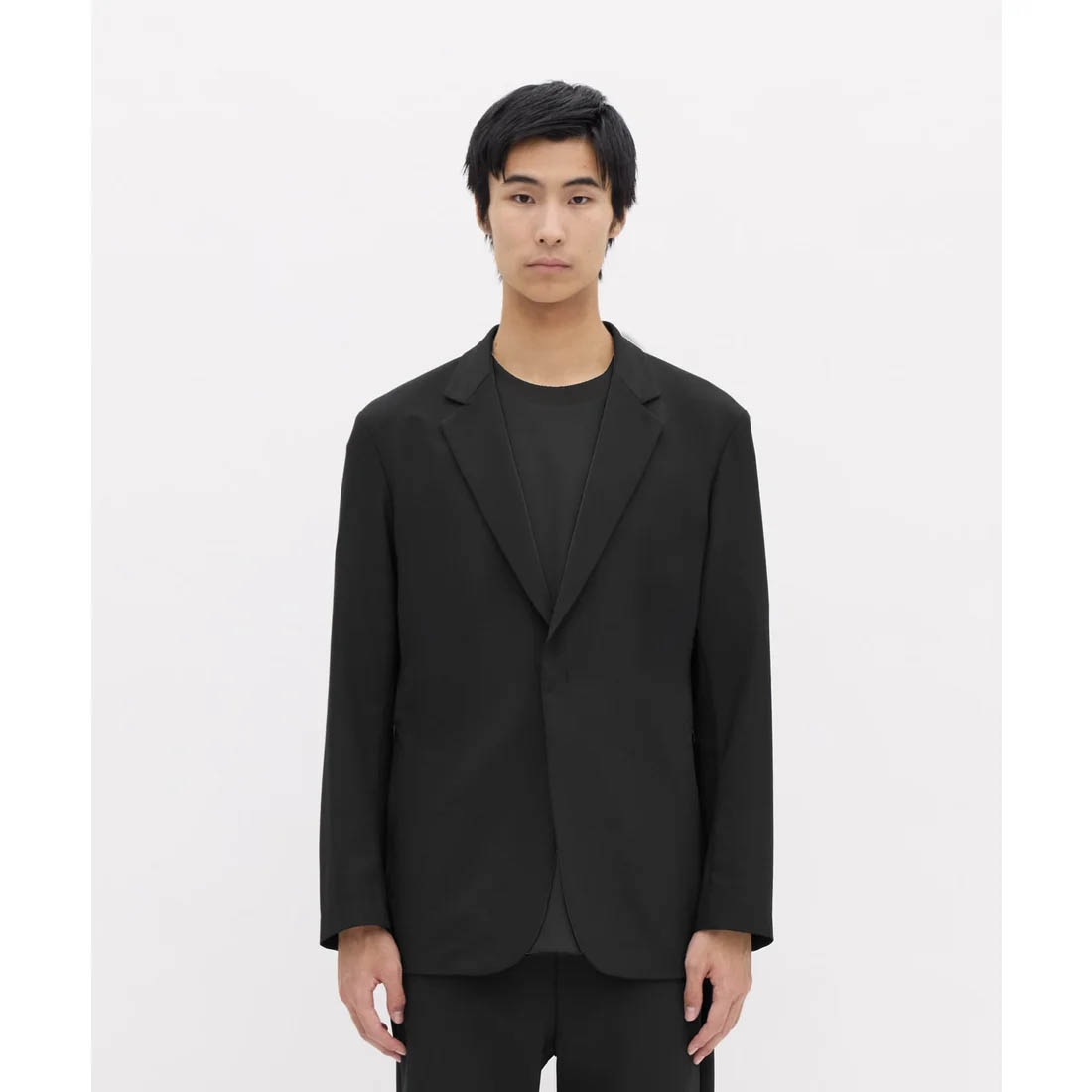 DESCENTE ALLTERRAIN I/O 2026年春夏モデル TECH SLIM TAILORED JACKET デサント オルテラインアイオー テックスリムテーラードジャケット ブラック