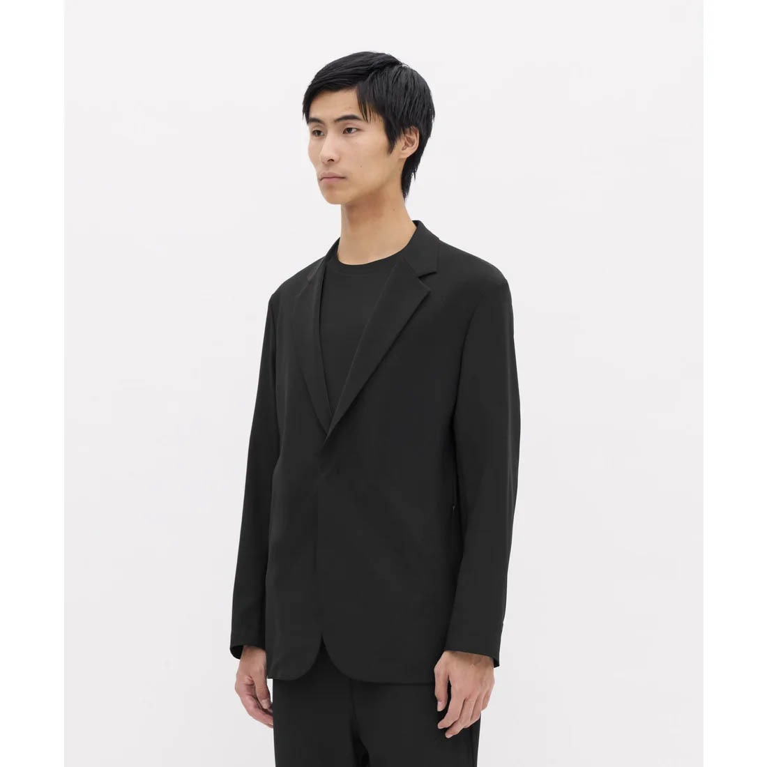 DESCENTE ALLTERRAIN I/O 2026年春夏モデル TECH SLIM TAILORED JACKET デサント オルテラインアイオー テックスリムテーラードジャケット ブラック