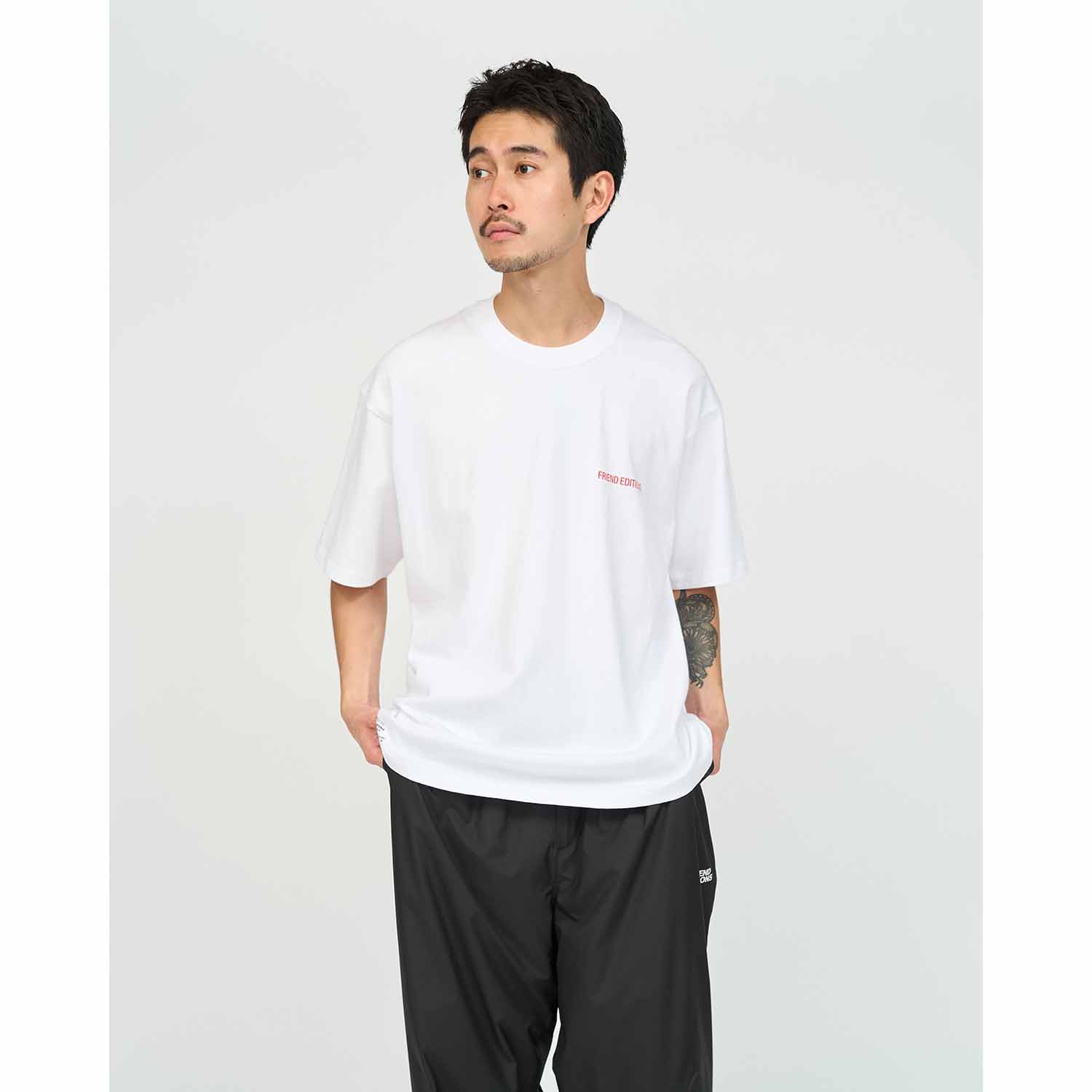 FRIEND EDITIONS × FreshService CORPORATE S/S TEE ”AXIS” WHITE