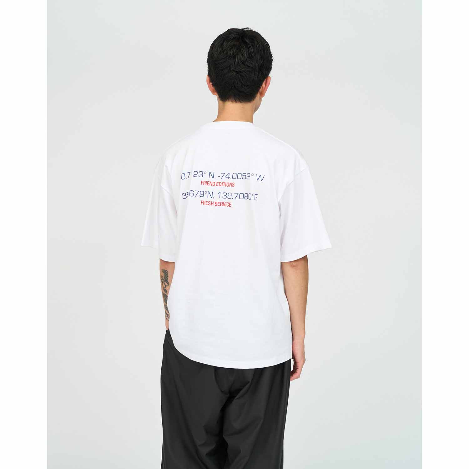 FRIEND EDITIONS × FreshService CORPORATE S/S TEE ”AXIS” WHITE