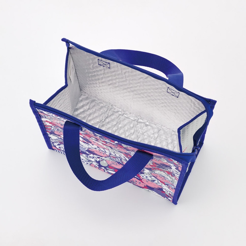 ⭐︎れぃぽん⭐︎新品未使用　ファミリア　保冷バッグ　限定品 新品ファミリア保冷バッグ保冷ポーチ・ポストカード・カードケース