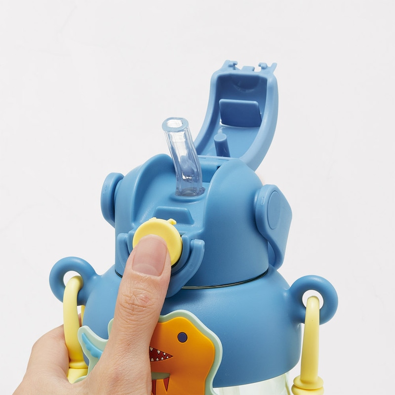 ラバー マスコット付き ストロー ボトル 水筒 650ml ショルダー