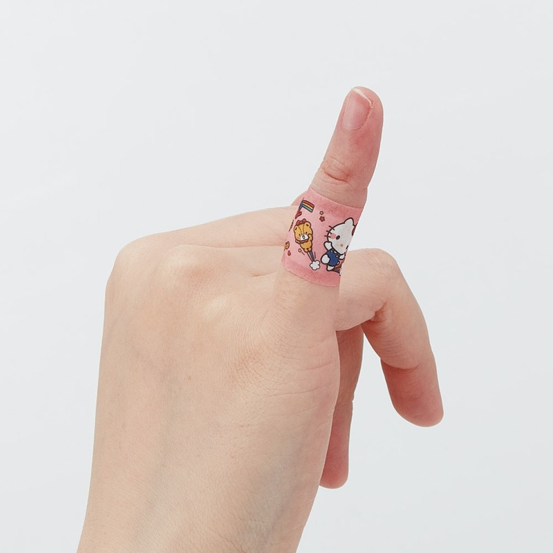 メール便対象品】 スケーター 絆創膏 キャラクター 防水 20枚入り M