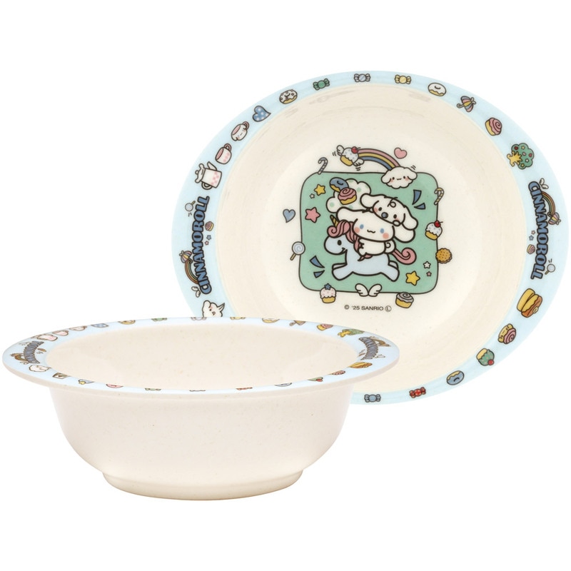 シナモロールグッズ。ランチグッズや水筒・雑貨まで可愛いデザイン