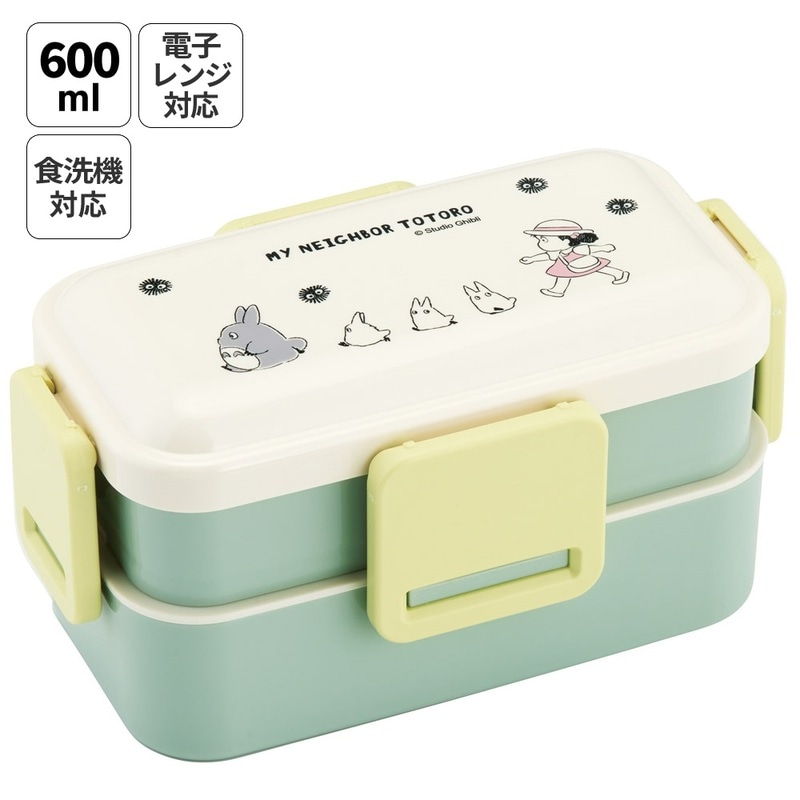 となりのトトログッズ。ランチグッズや水筒・雑貨まで多数展開