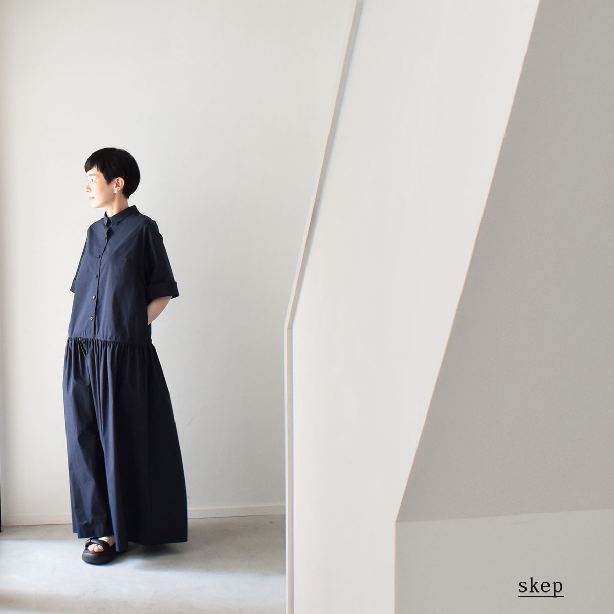 skep ギャザージャンパースカート ブラック 黒 ギャザージャンパースカート（秋冬モデル）：黒［SK09JSBK
