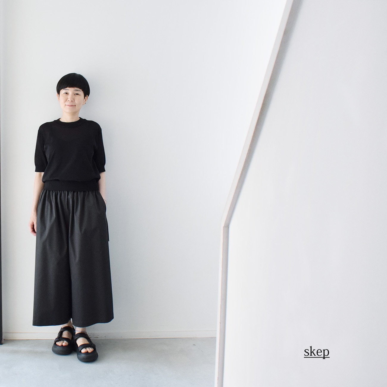 ワイドパンツ（ショート）：グレー