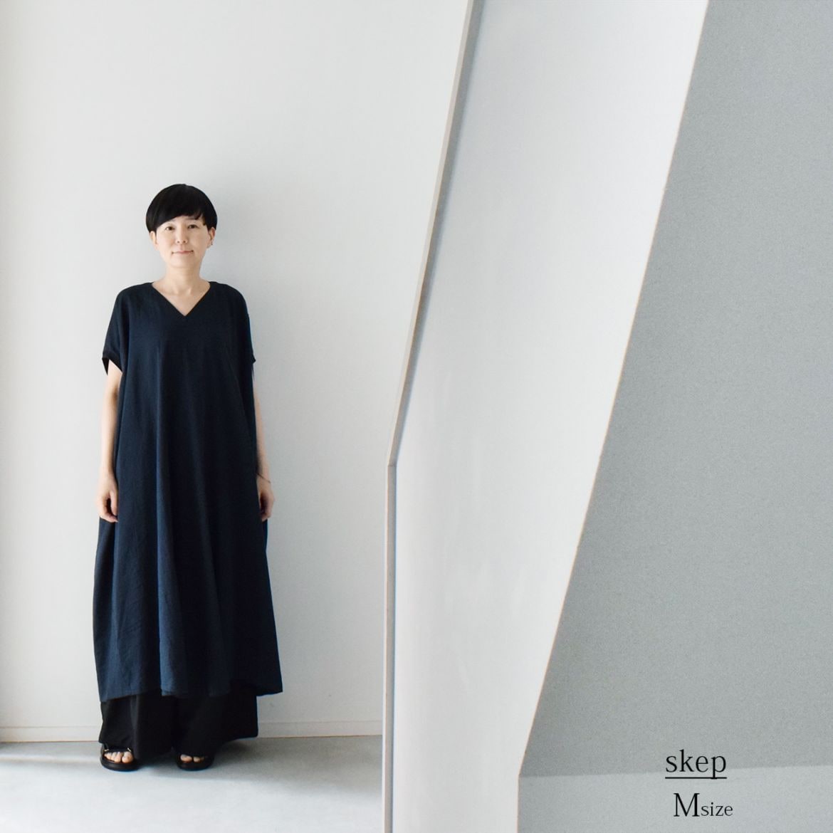 美品 skep 2wayvネックノースリーブワンピース グレー 美品 skep 2wayvネックノースリーブワンピース グレー Vネック