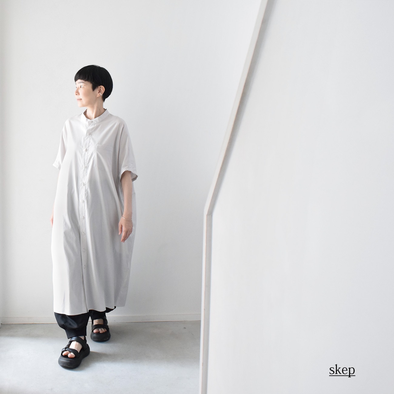 コットン100％ 半袖シャツワンピース：グレー | ワンピース | skep