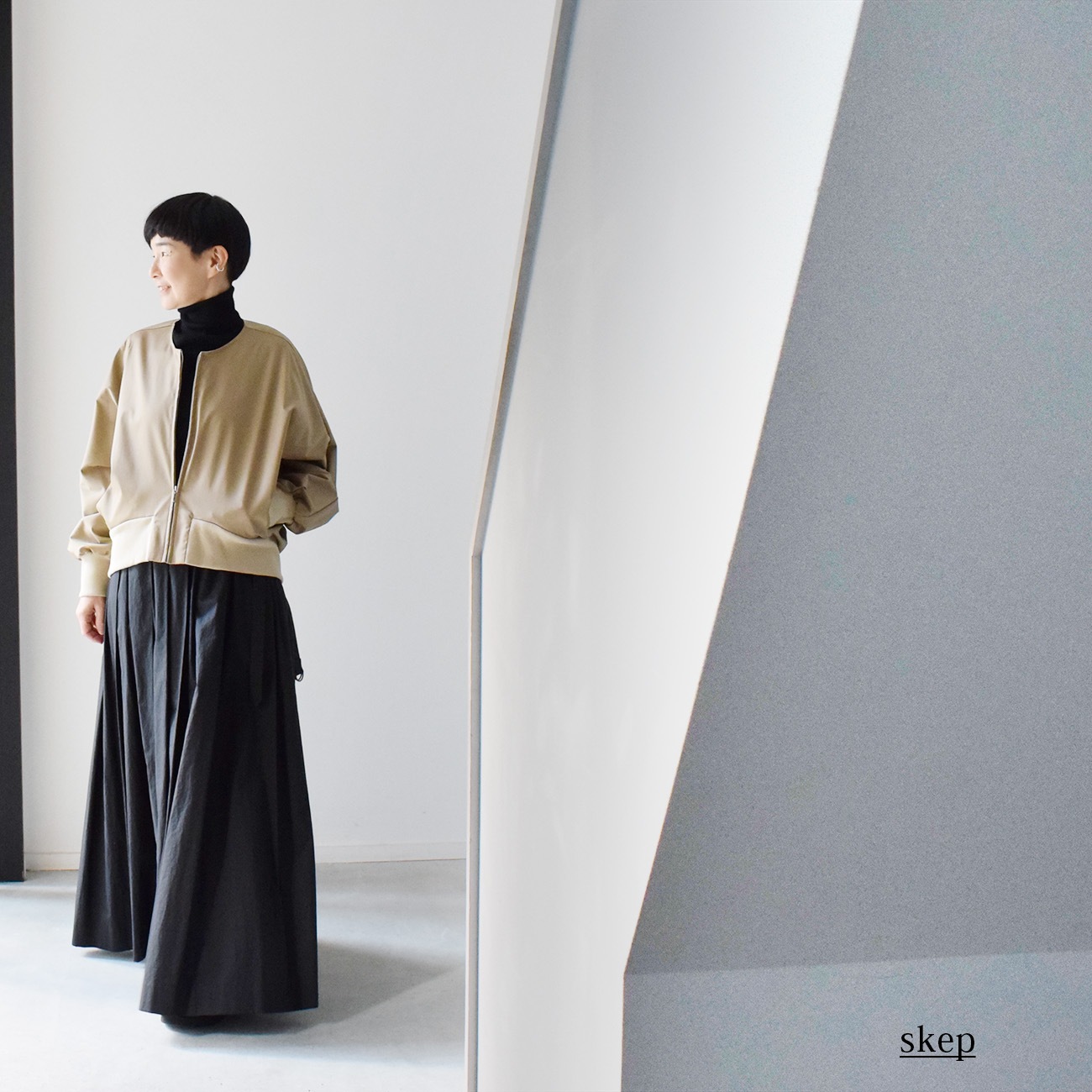 変形ショートブルゾン：ベージュ | 羽織もの | skep