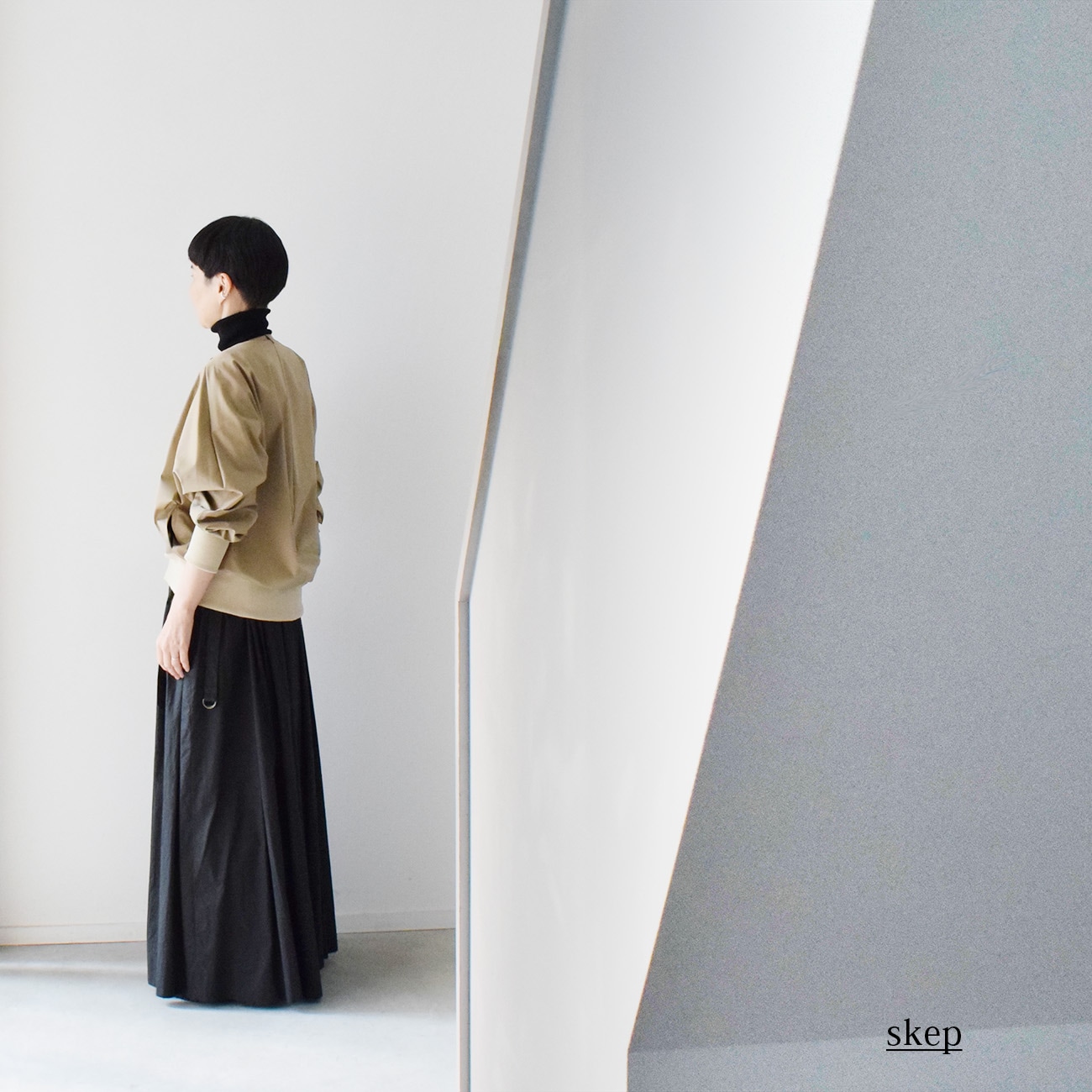 変形ショートブルゾン：ベージュ | 羽織もの | skep