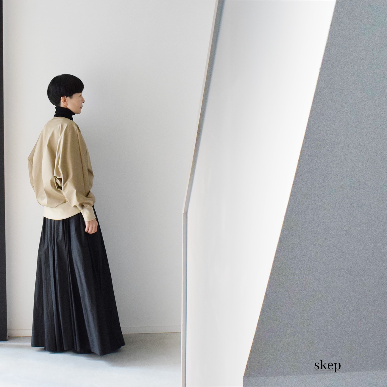 変形ショートブルゾン：ベージュ | 羽織もの | skep