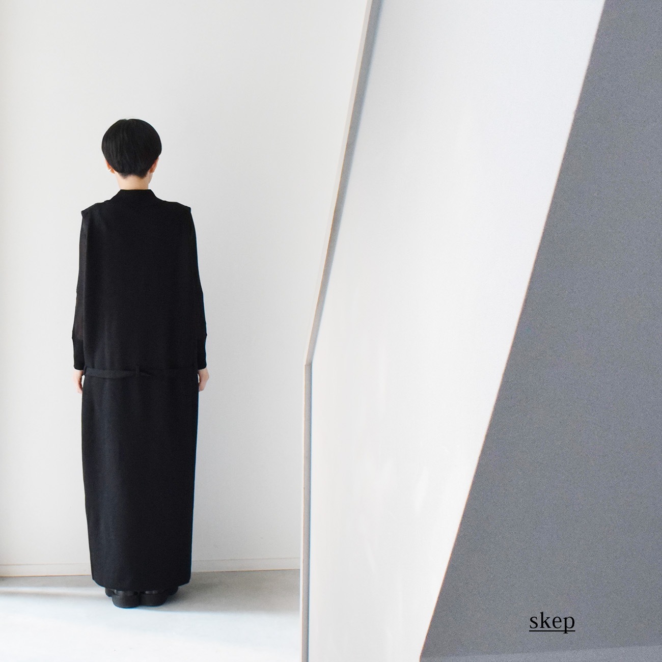 ニットワンピース（ノースリーブ）：黒　