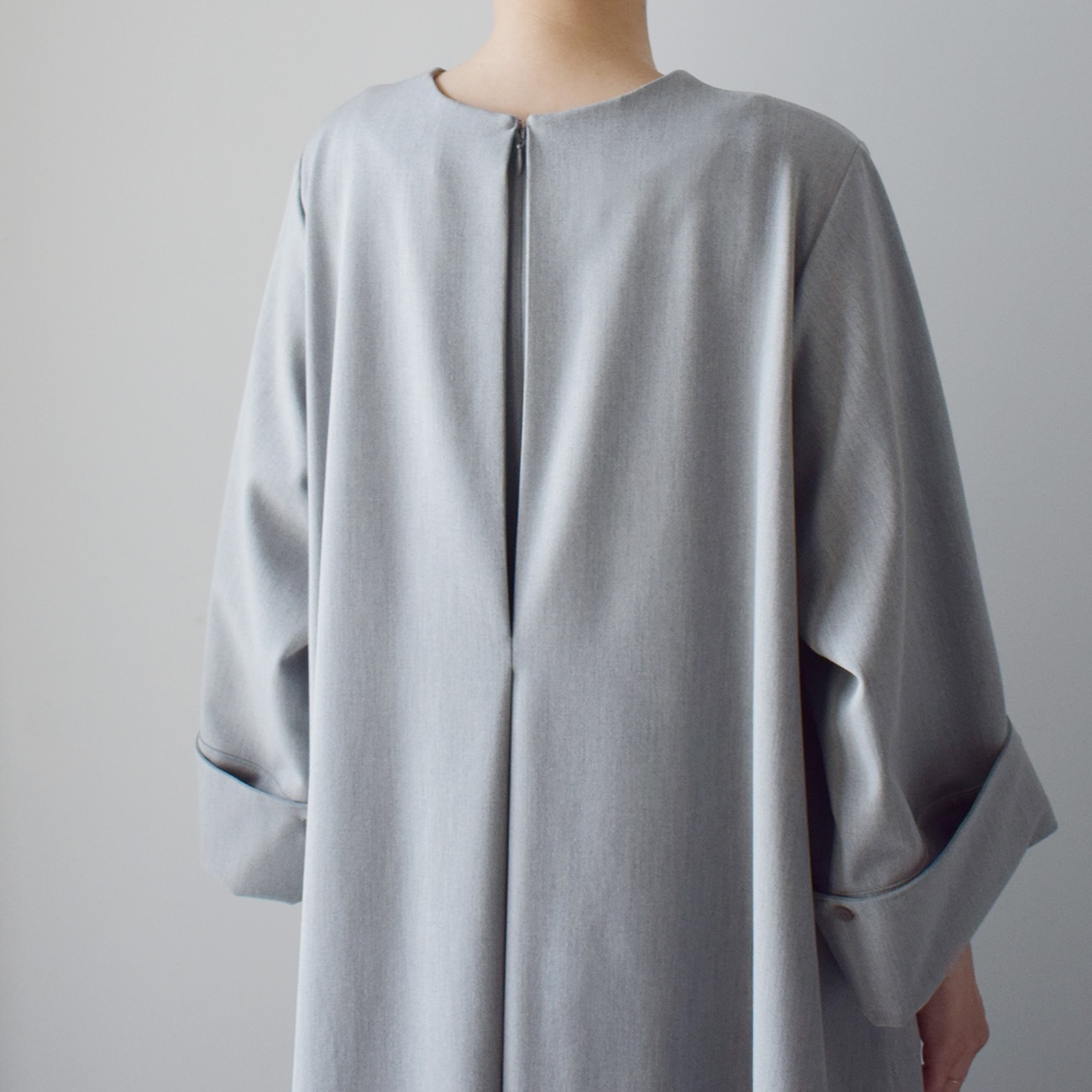 前後タックワンピース（長袖）：黒 | ワンピース | skep