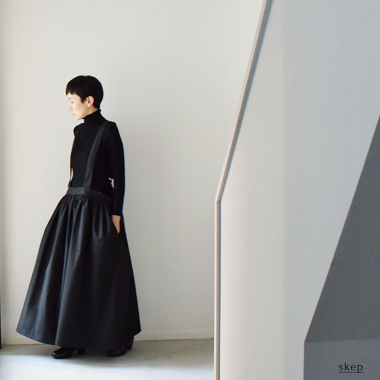 skep　スケップ　ギャザージャンパースカート：黒 ギャザージャンパースカート：黒 | ボトムス | skep