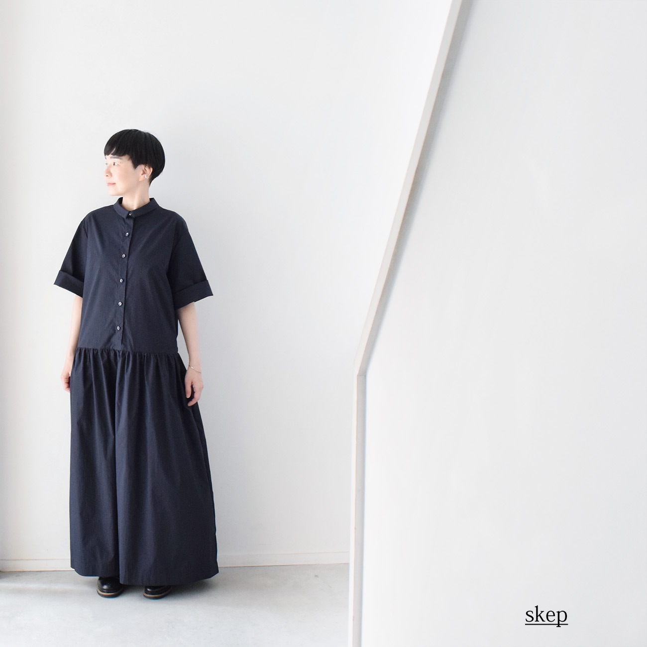 七分袖切替ギャザーロングワンピース:紺