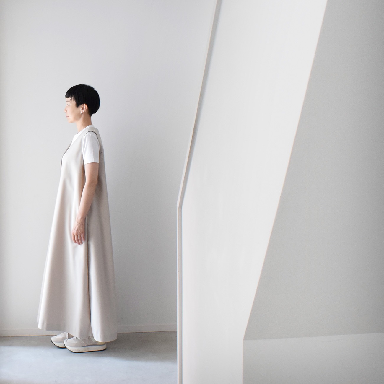 美品 skep 2wayvネックノースリーブワンピース グレー Vネックノースリーブワンピース（春夏用）：グレー | ワンピース