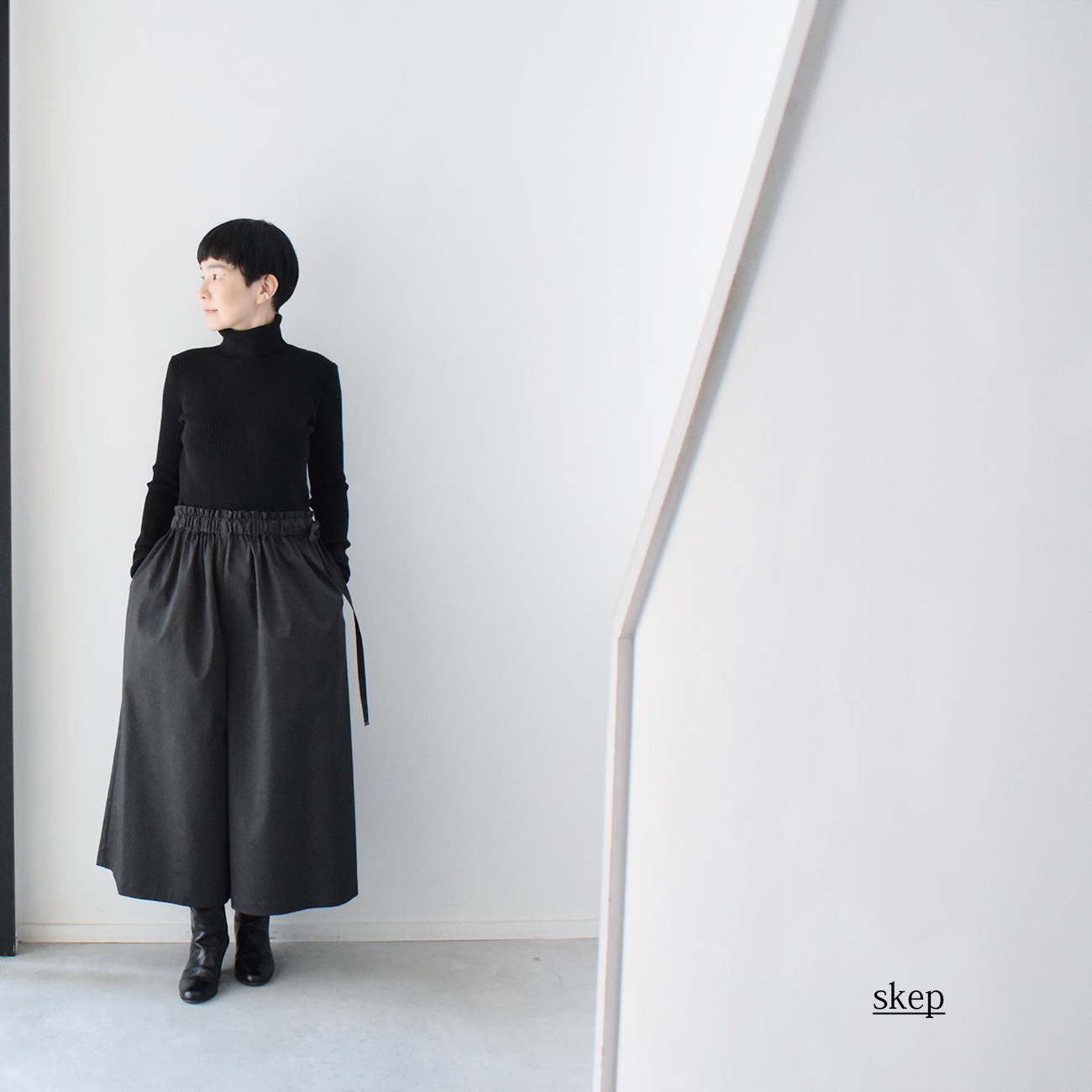 ワイドパンツ（ショート）：グレー