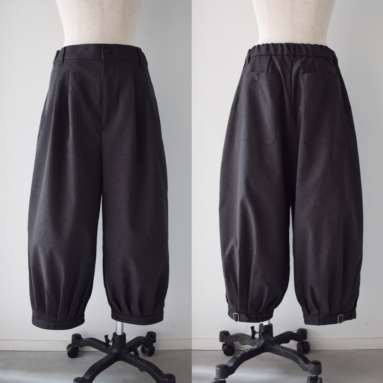 短め丈で裾ベルトのバルーンパンツ(やや厚手)：グレー