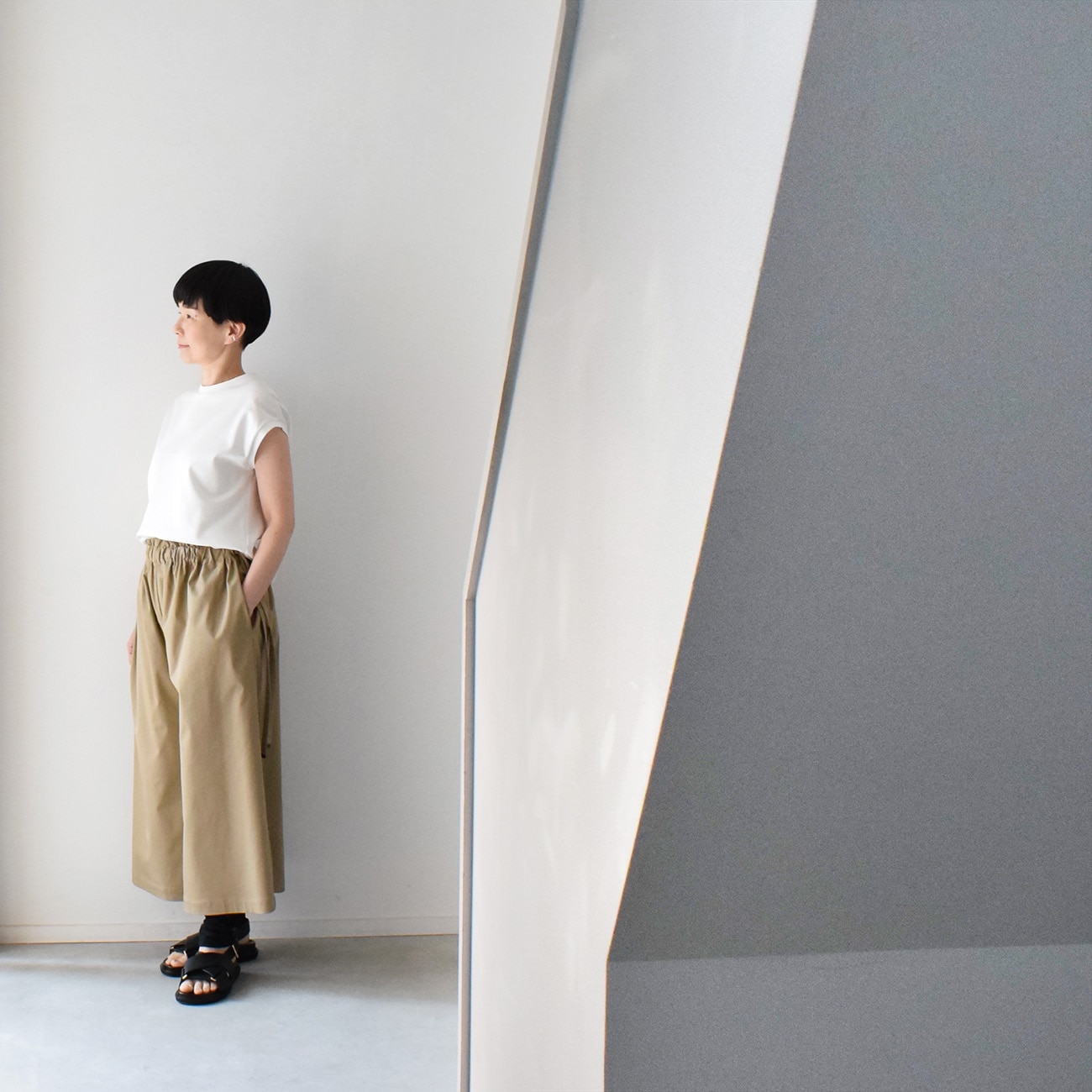 ワイドパンツ(ショート):ベージュ