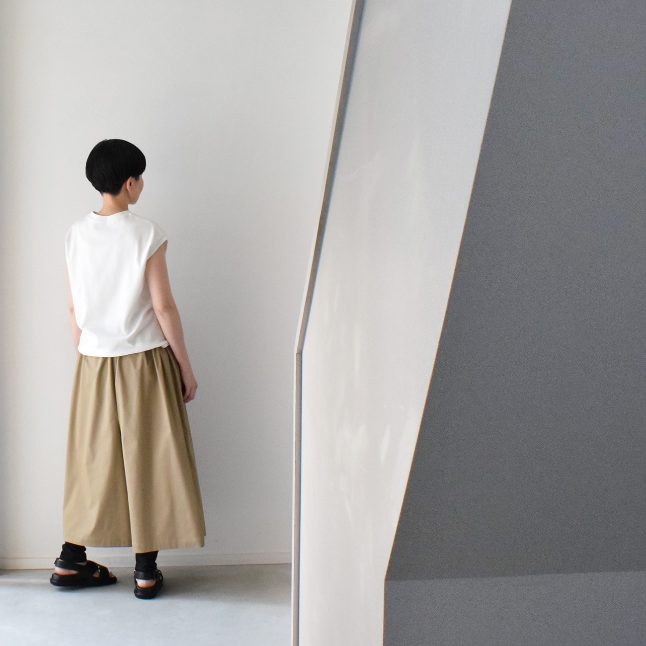 ワイドパンツ(ショート):ベージュ