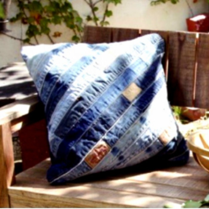 デザインクッション ブルーデニム TTC-331B  45×45（cm）