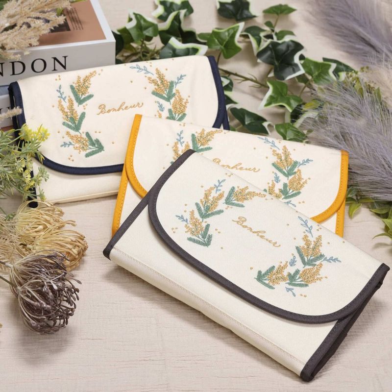 【AYATOママ様 お渡し会 限定特価！】<br>『最強の母子手帳ケース』<br>8000人のママパパと作った アヤトママ監修 の母子手帳ケース（マルチケース）【最短お届け可能】