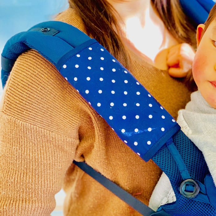 抱っこひも必須グッズ よだれカバー.抱っこ紐収納カバー SO