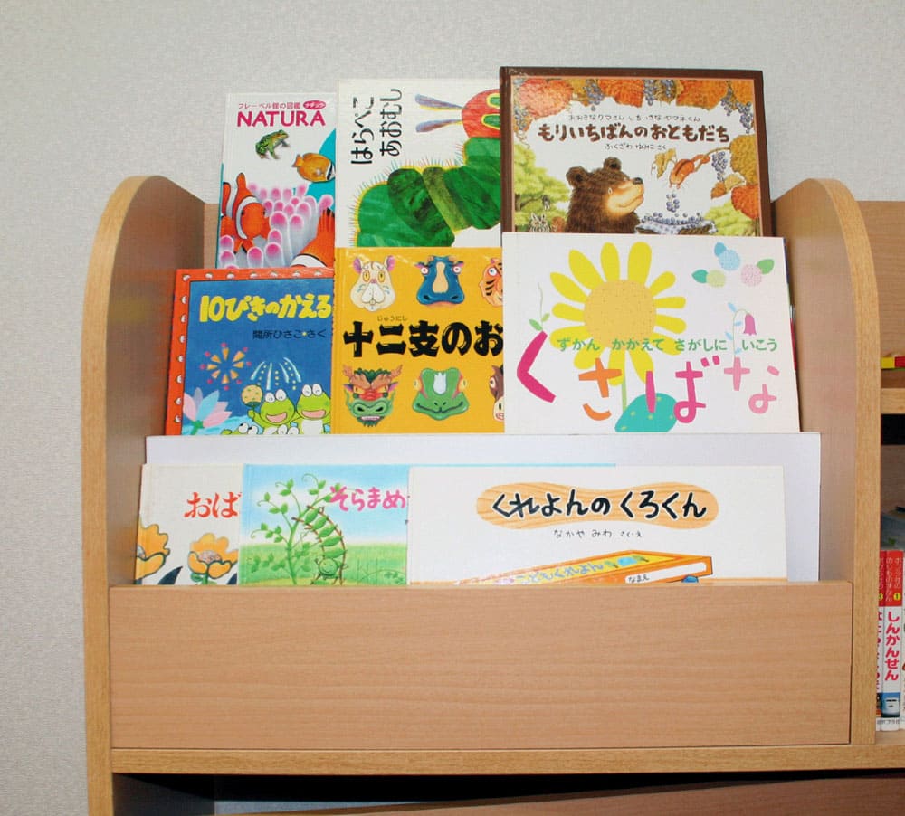 おもちゃ　絵本　ラック Amazon.co.jp: ZXH おもちゃ・絵本ラック ウッドキッズブック