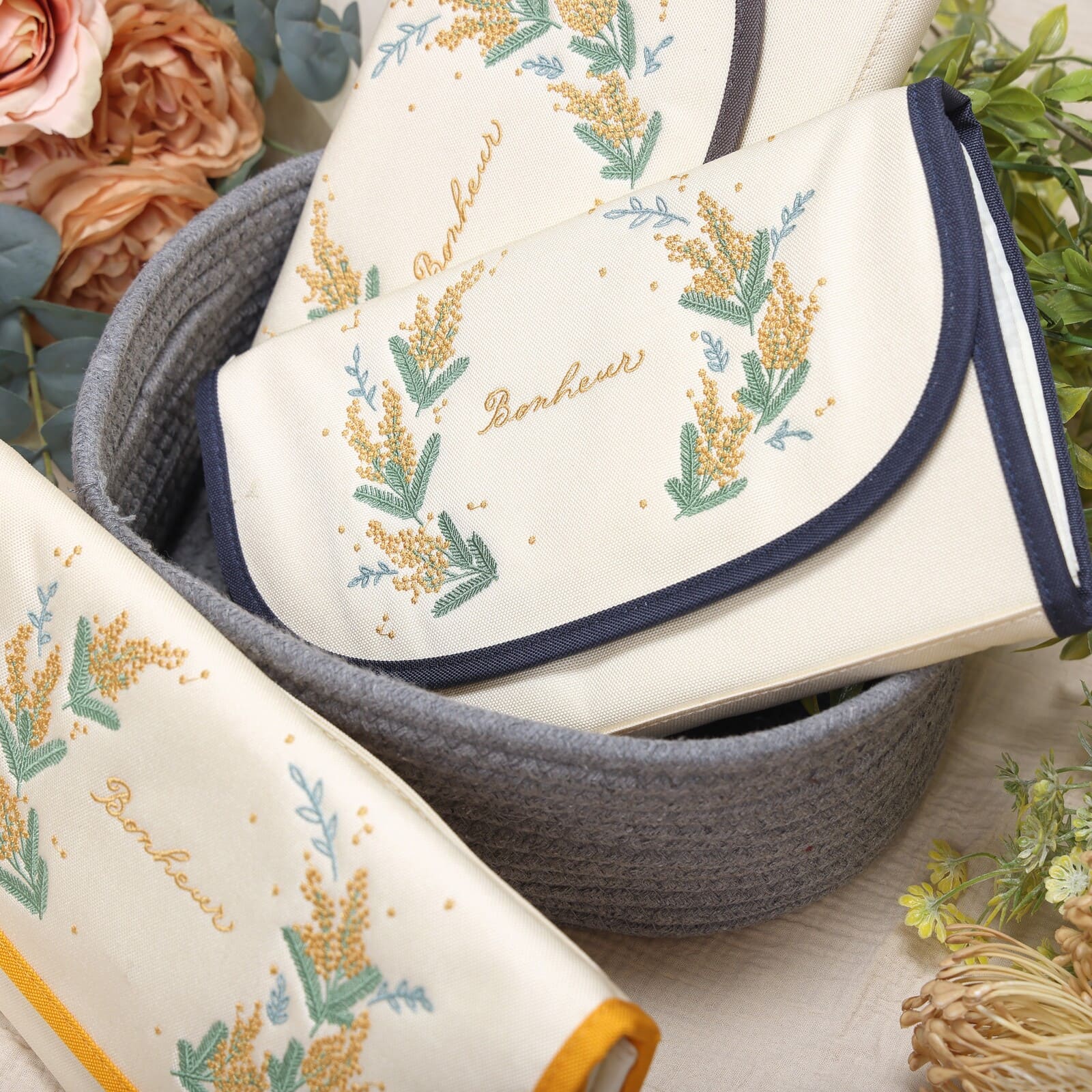 【第３弾 再販開始!!数量限定 お待たせごめんね価格!!（無くなり次第終了）】8000人のママパパと作った『最強の母子手帳ケース』  アヤトママ監修 在庫有 【最短お届け可能】