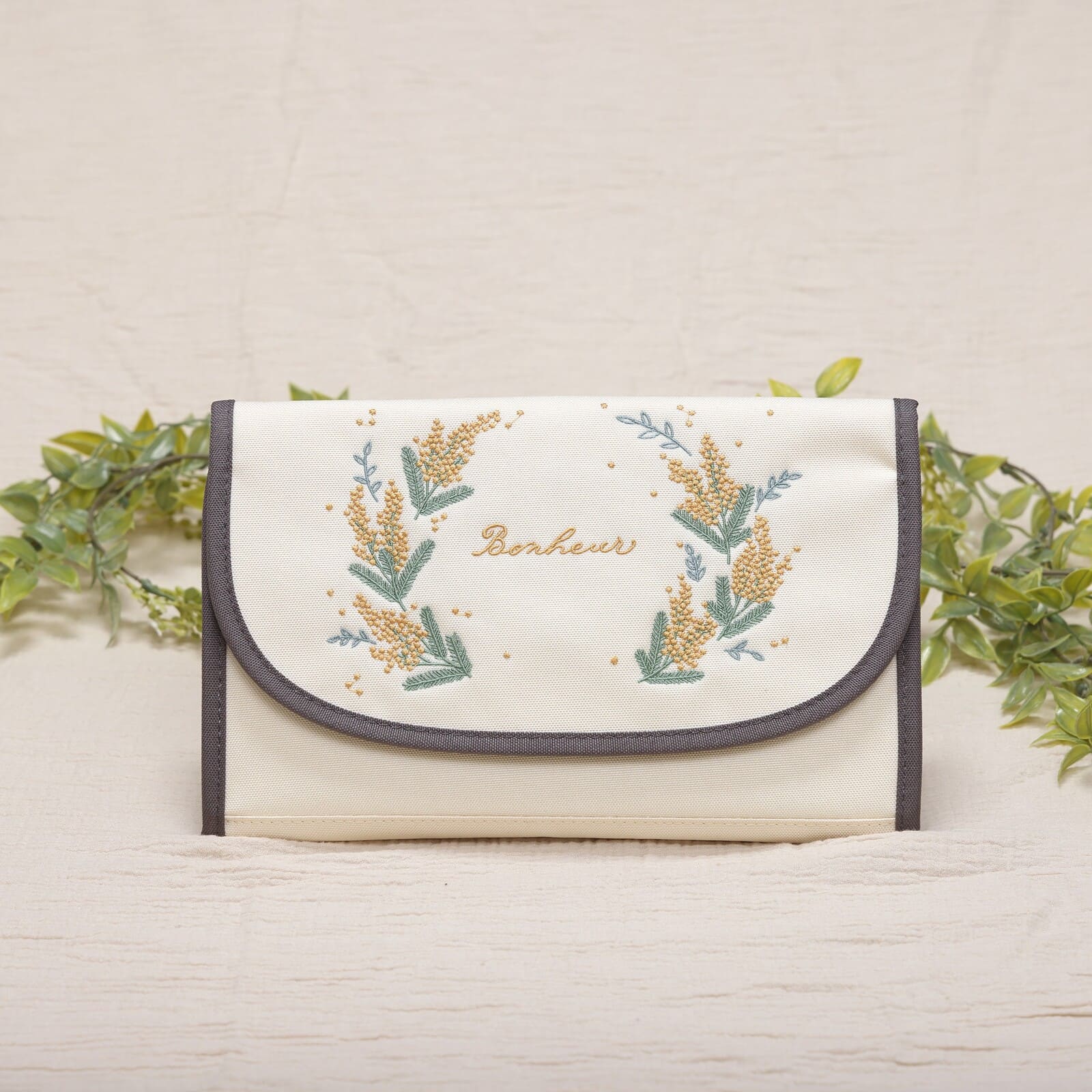 【第３弾 再販開始!!数量限定 お待たせごめんね価格!!（無くなり次第終了）】8000人のママパパと作った『最強の母子手帳ケース』  アヤトママ監修 在庫有 【最短お届け可能】